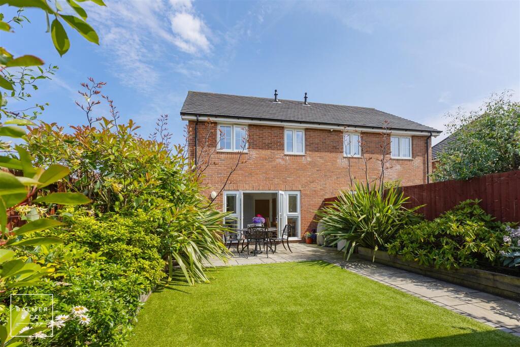 Spinningfield Close, Atherton, M46 photo 4