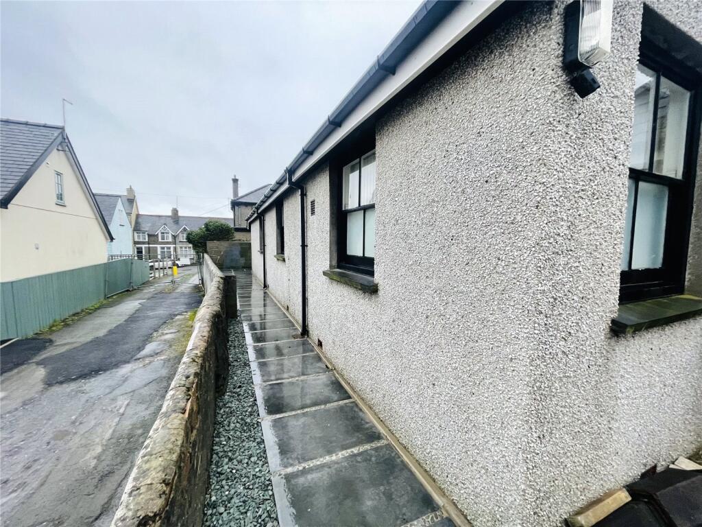 Henbont Road, Criccieth photo 2