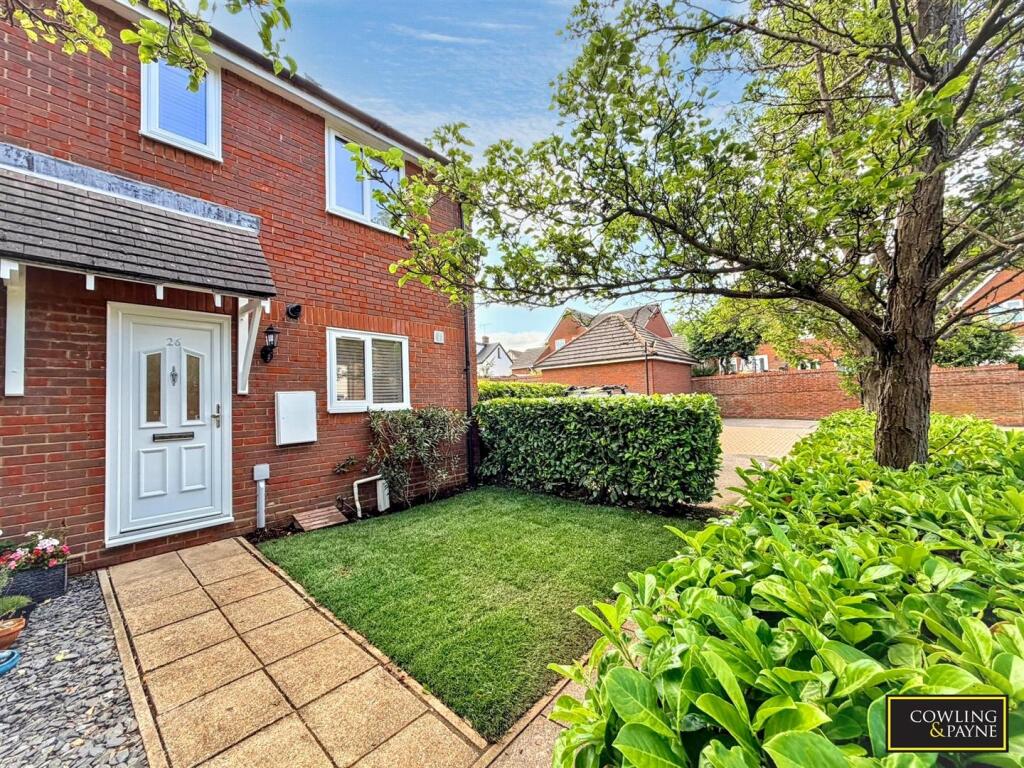 2-bed terraced on Blackthorn Court, Langdon Hills, £335,000