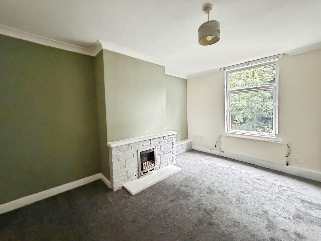 South Parade, Cleckheaton, BD19 photo 2