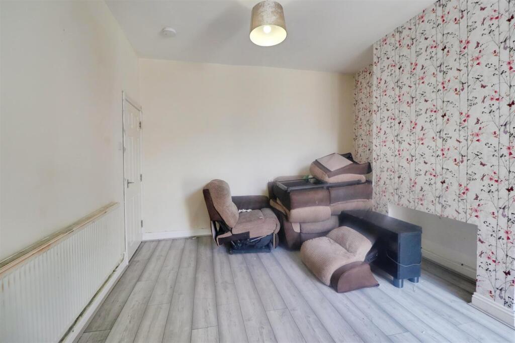 House in Crewe, Cheshire East - View 2