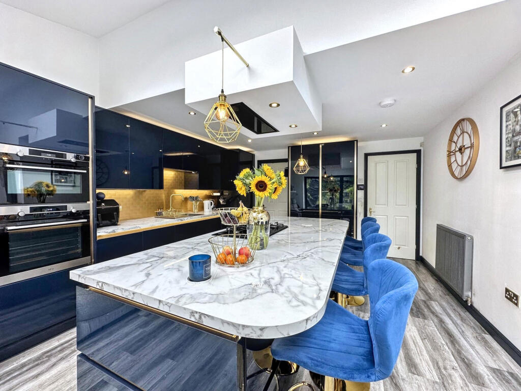 House in Newcastle upon Tyne - View 4