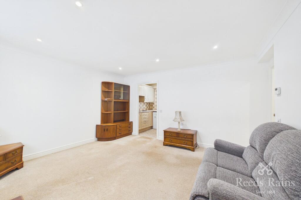 Apartment in Sheffield - View 4