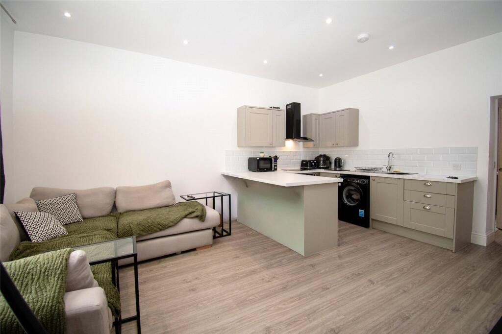 Apartment in Chester - View 3