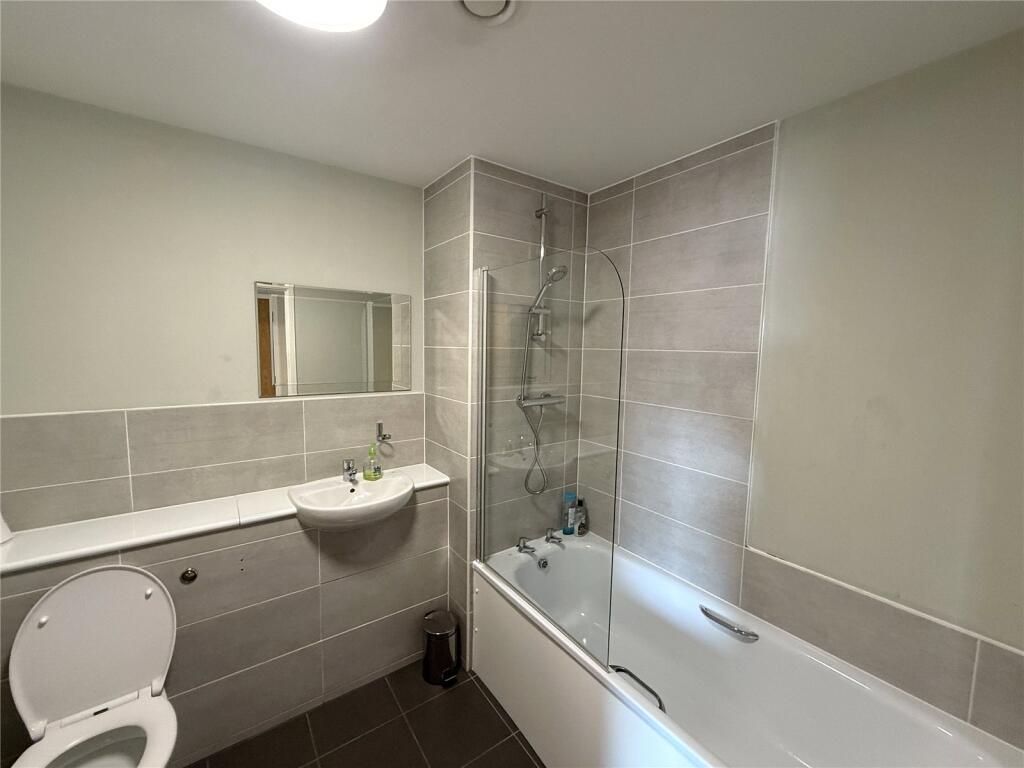 Apartment in Manchester - View 4