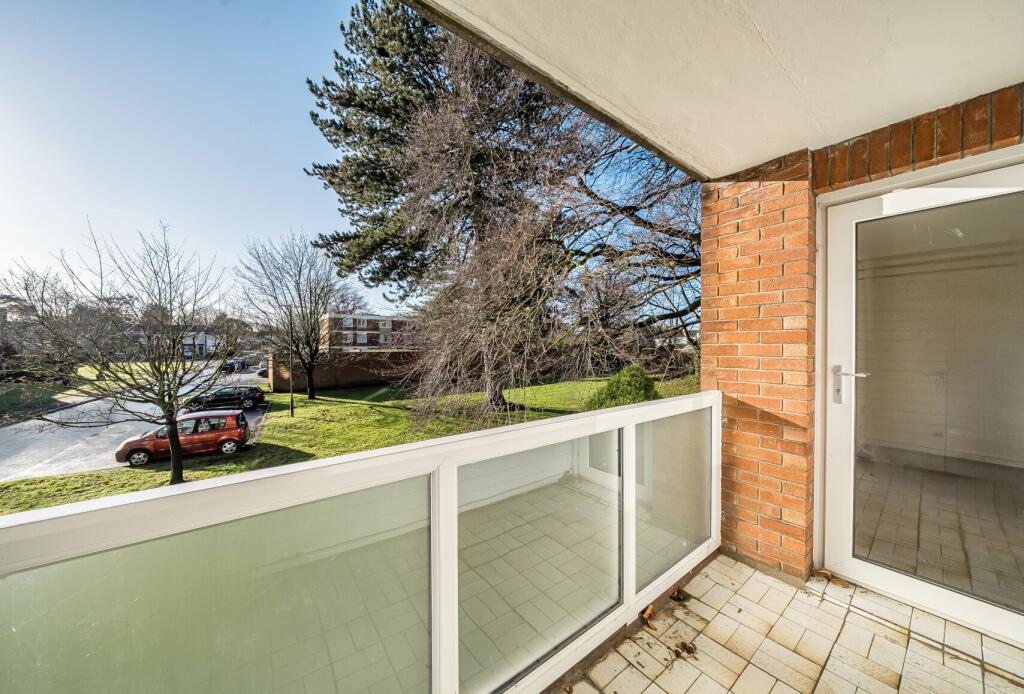 The Willows, Marlborough Drive, Frenchay, Bristol, BS16 photo 4
