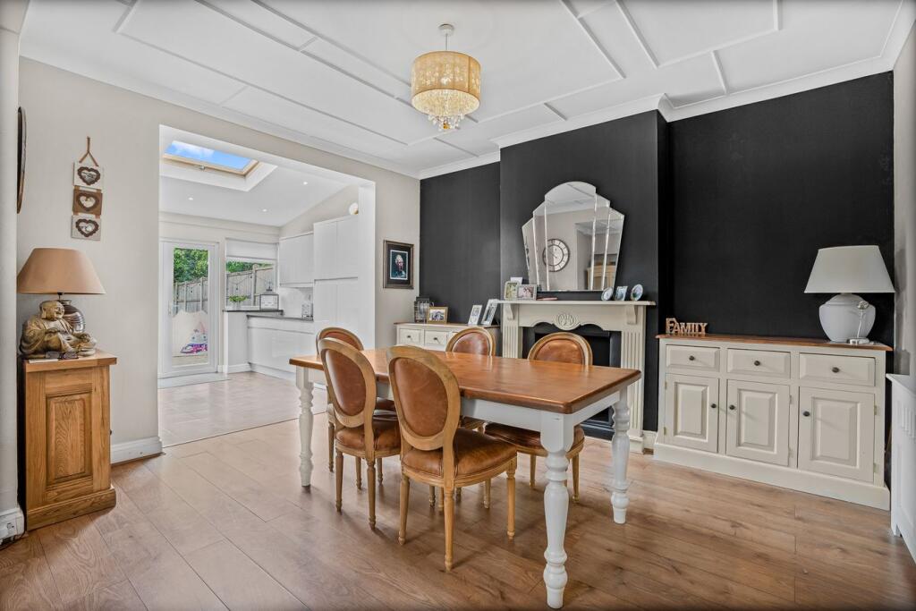 House in Spelthorne, Surrey - More