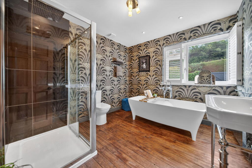 Additional image 17 of Lark Hill Close, Cleckheaton, BD19