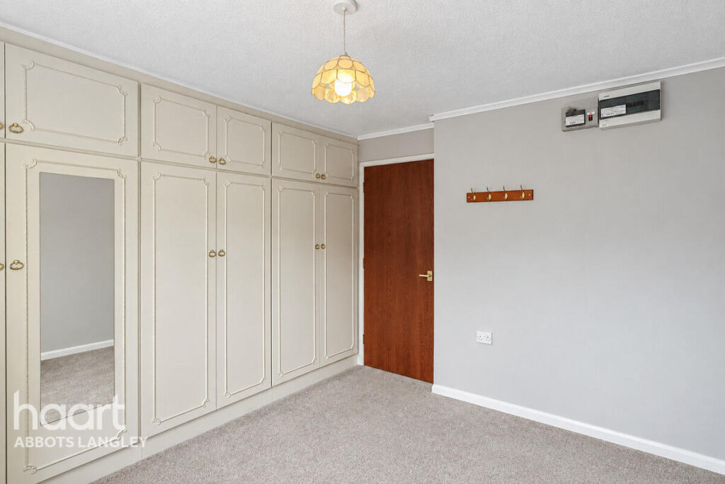Apartment in Three Rivers, Abbots Langley - View 5