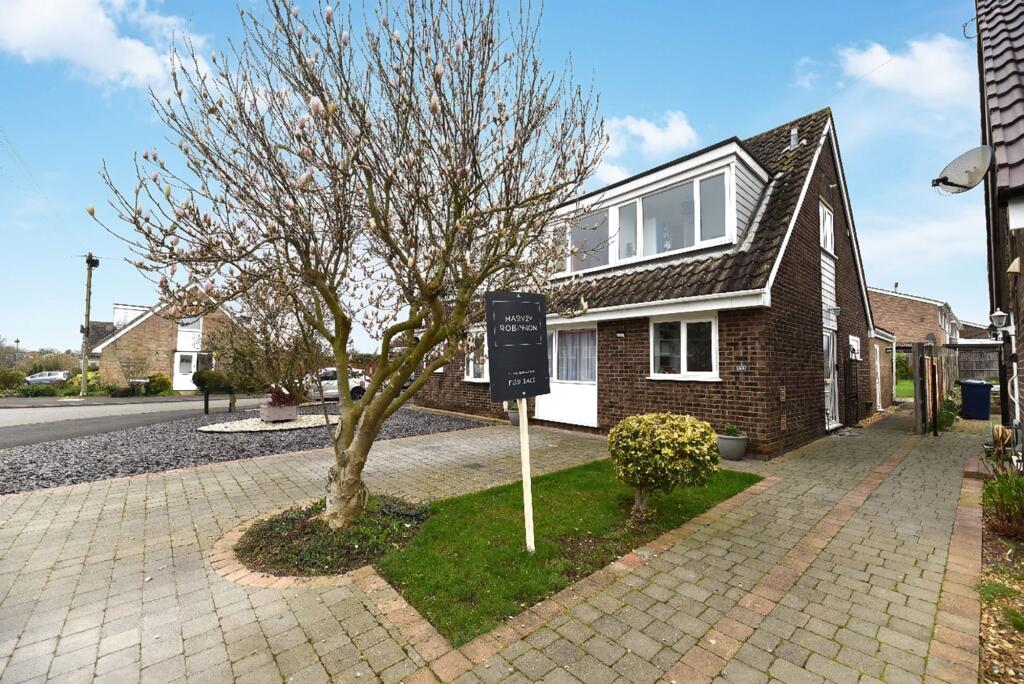 Main image of property: The Furlongs, Needingworth, PE27