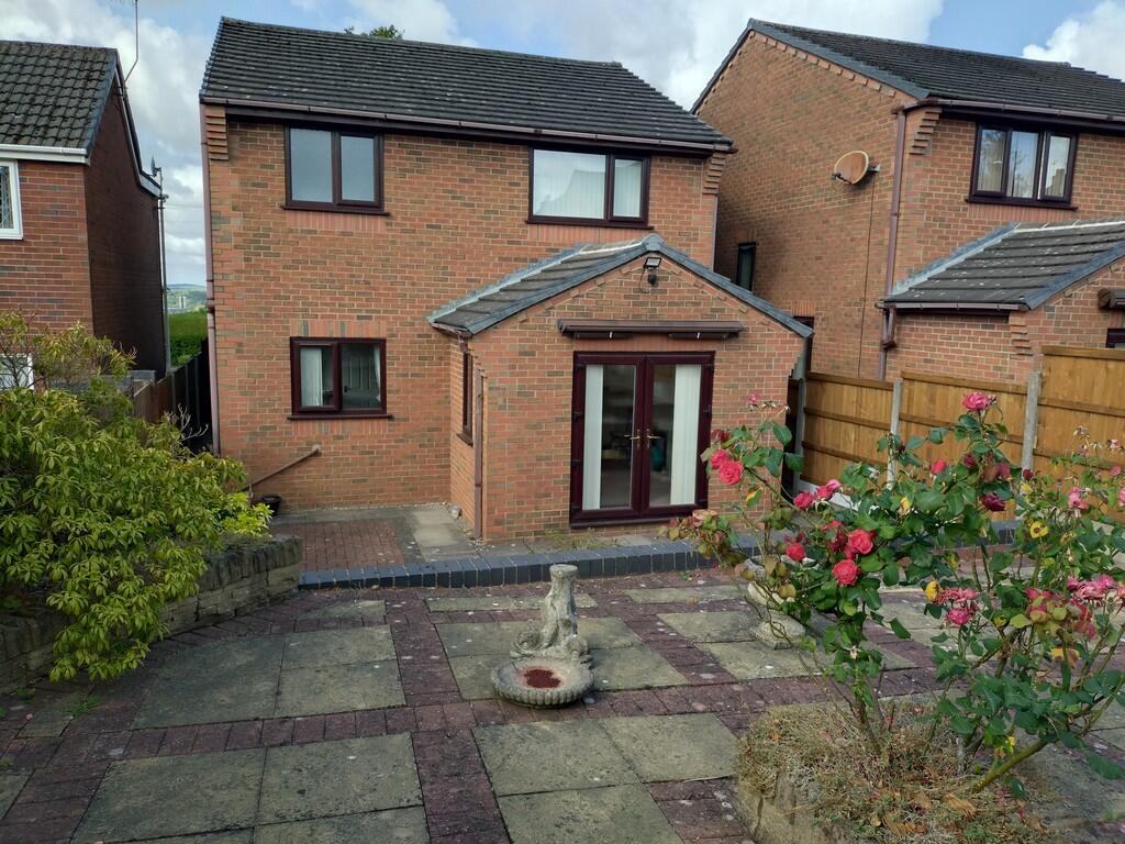 House in Stoke-on-Trent - View 3