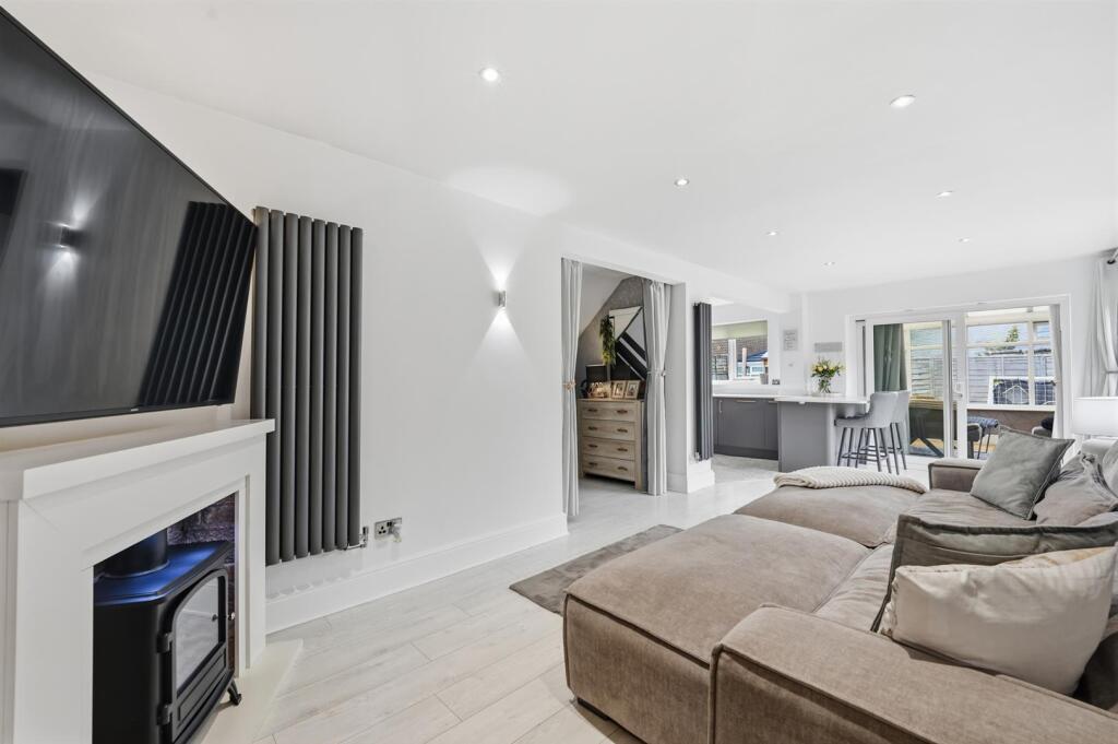 House in Bollington, Cheshire East - More