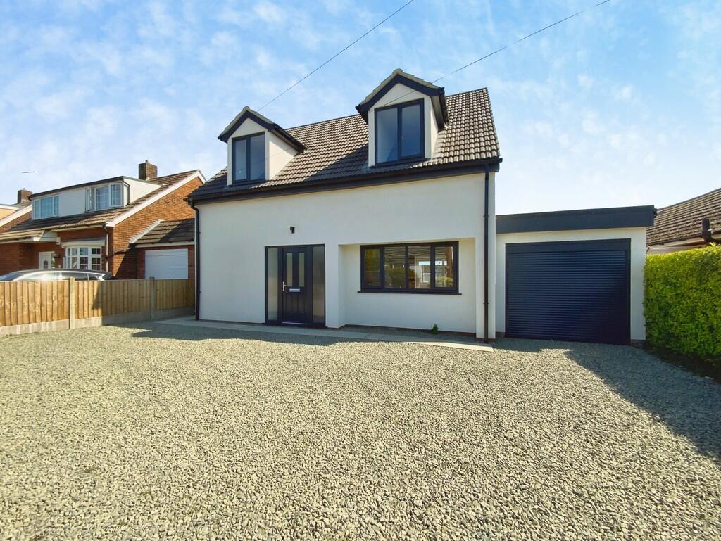 4-bed detached on Laburnum Drive, Cherry Willingham, £400,000