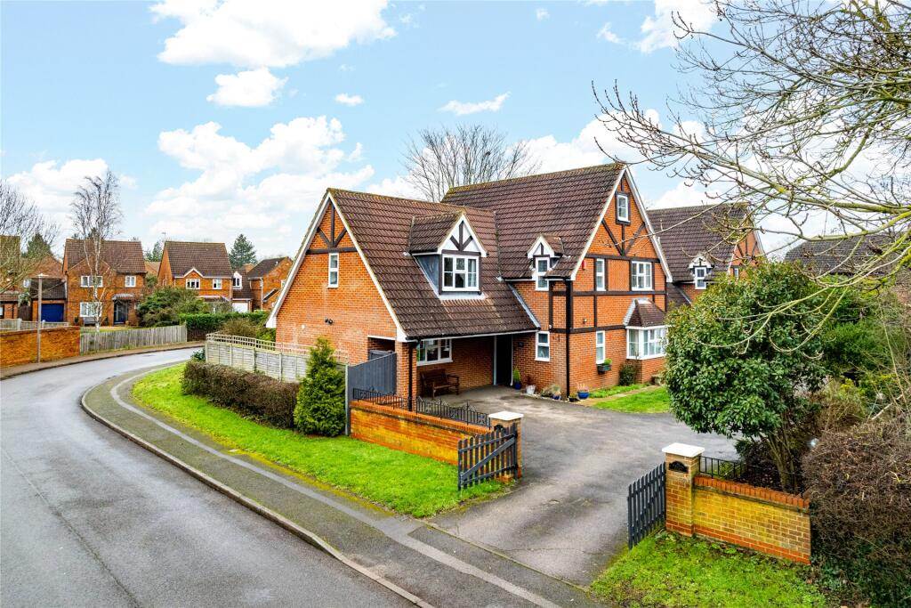 House in Milton Keynes, Caldecotte, Walton