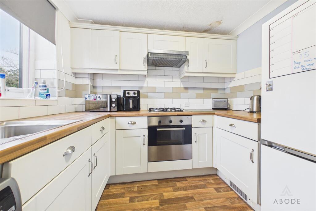 Ashbrook Close, Uttoxeter, Staffordshire photo 3