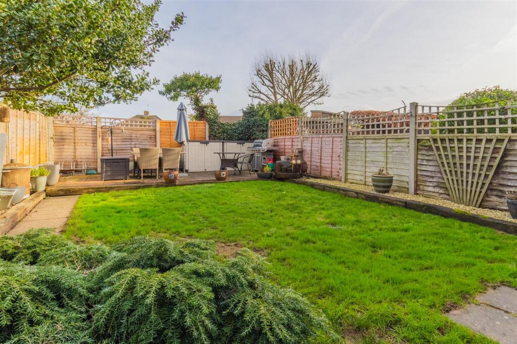 Fetherston Crescent, Ryton-on-dunsmore photo 3