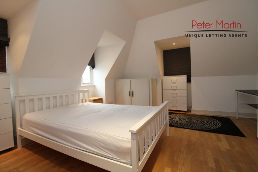 Apartment in London - View 3