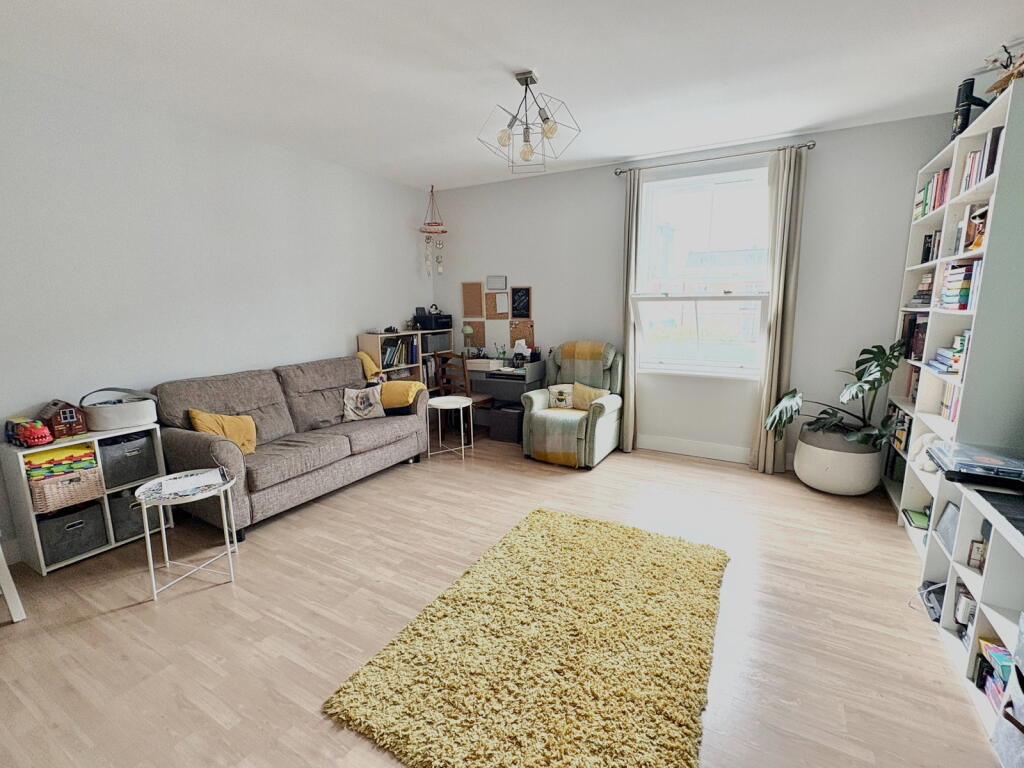 Apartment in Portsmouth - View 4