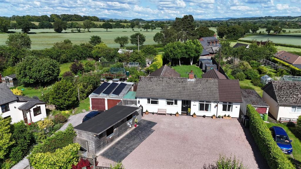 Main image of property: Old Pike, Staunton