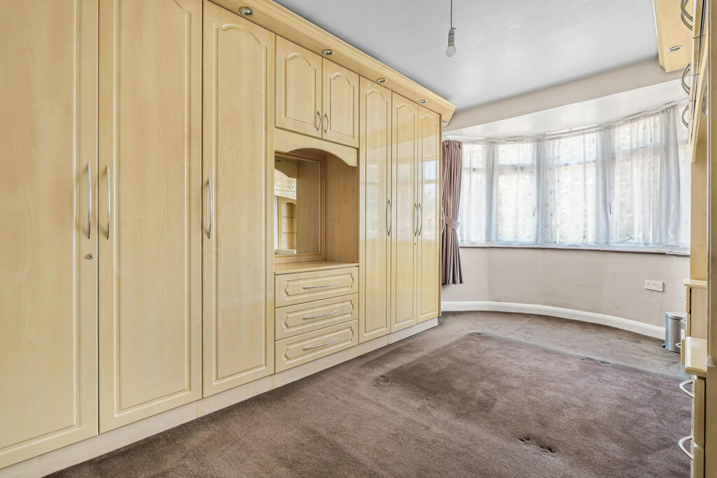 House in Twickenham - View 4