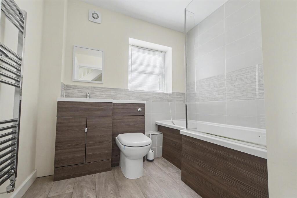 House in Nottingham, Long Eaton - View 3