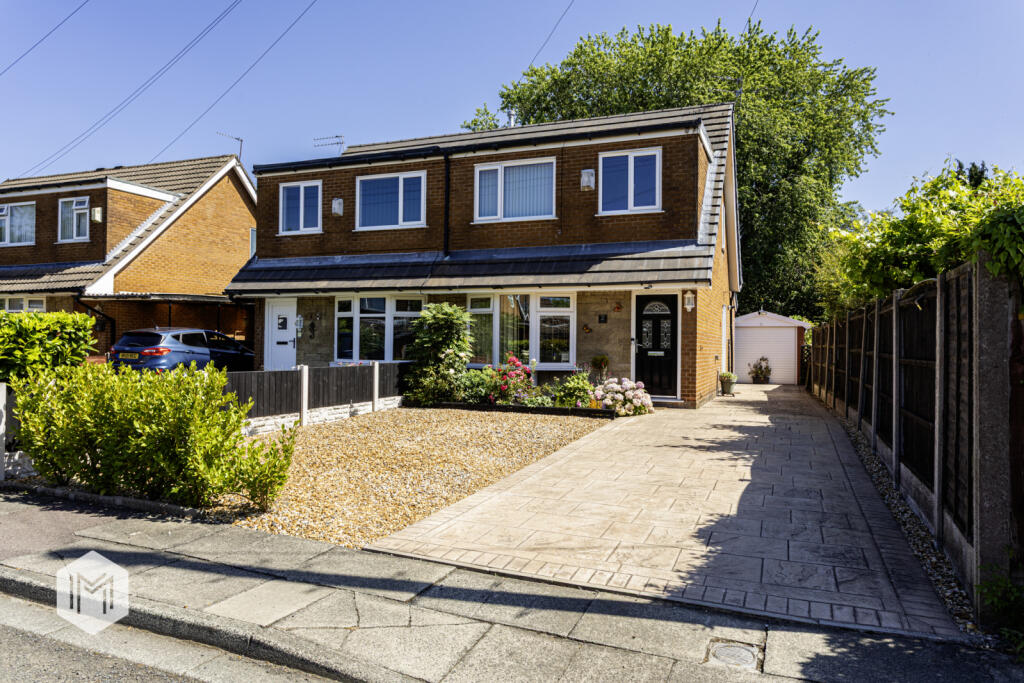 Main image of property: Barlow Fold Close, Bury, Greater Manchester, BL9 9SZ
