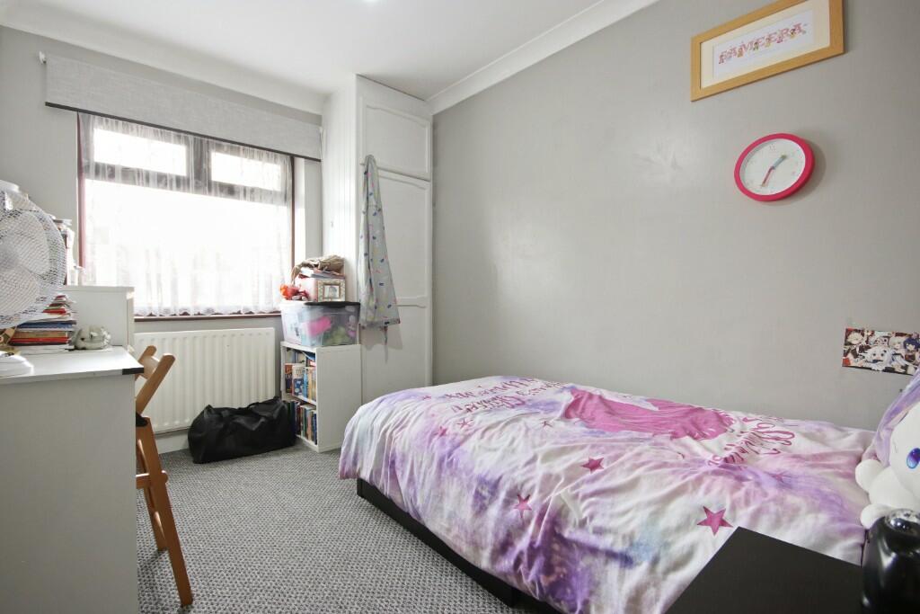 House in Romford - More