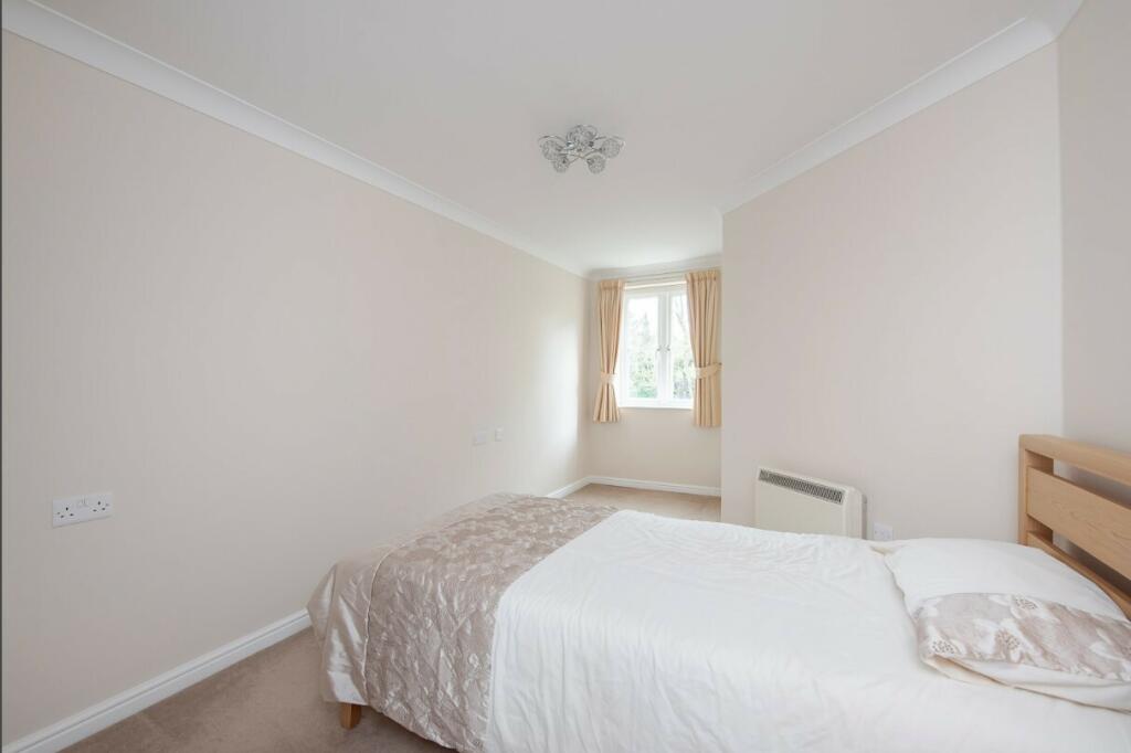 Additional image 7 of Walkers Court, 101 Southdown Road, Harpenden, Hertfordshire, AL5