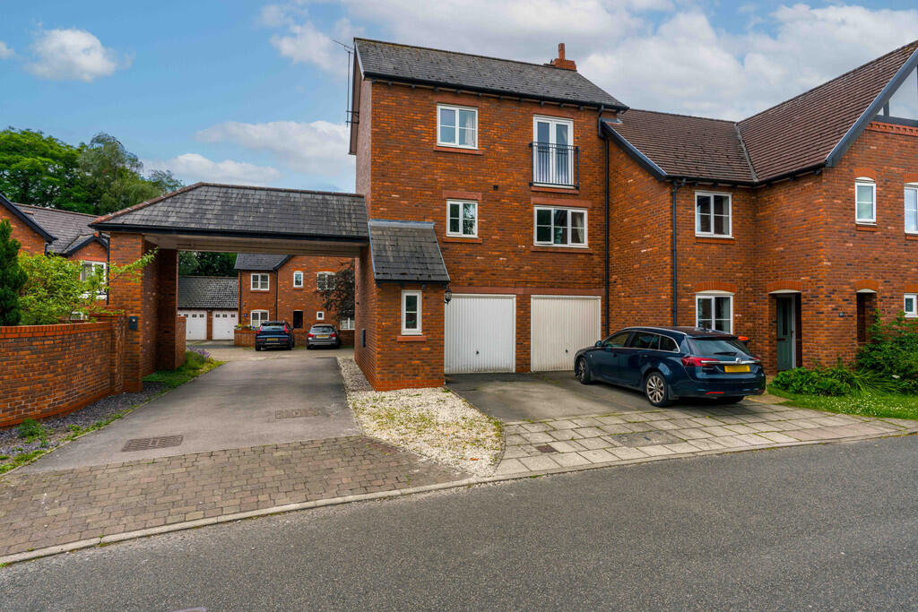 Main image of property: The Acorns, Upton