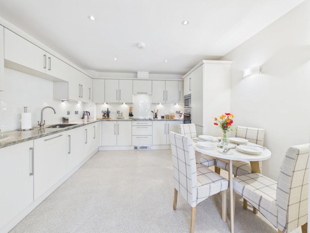 Apt 65, Boughton Hall Filkins Lane, Chester - CH3 5BG photo 2