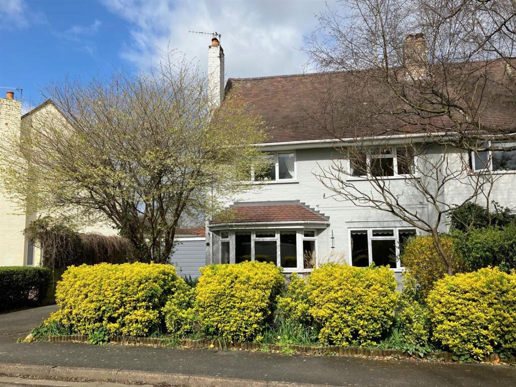 Main image of property: 4 Players Avenue, Malvern