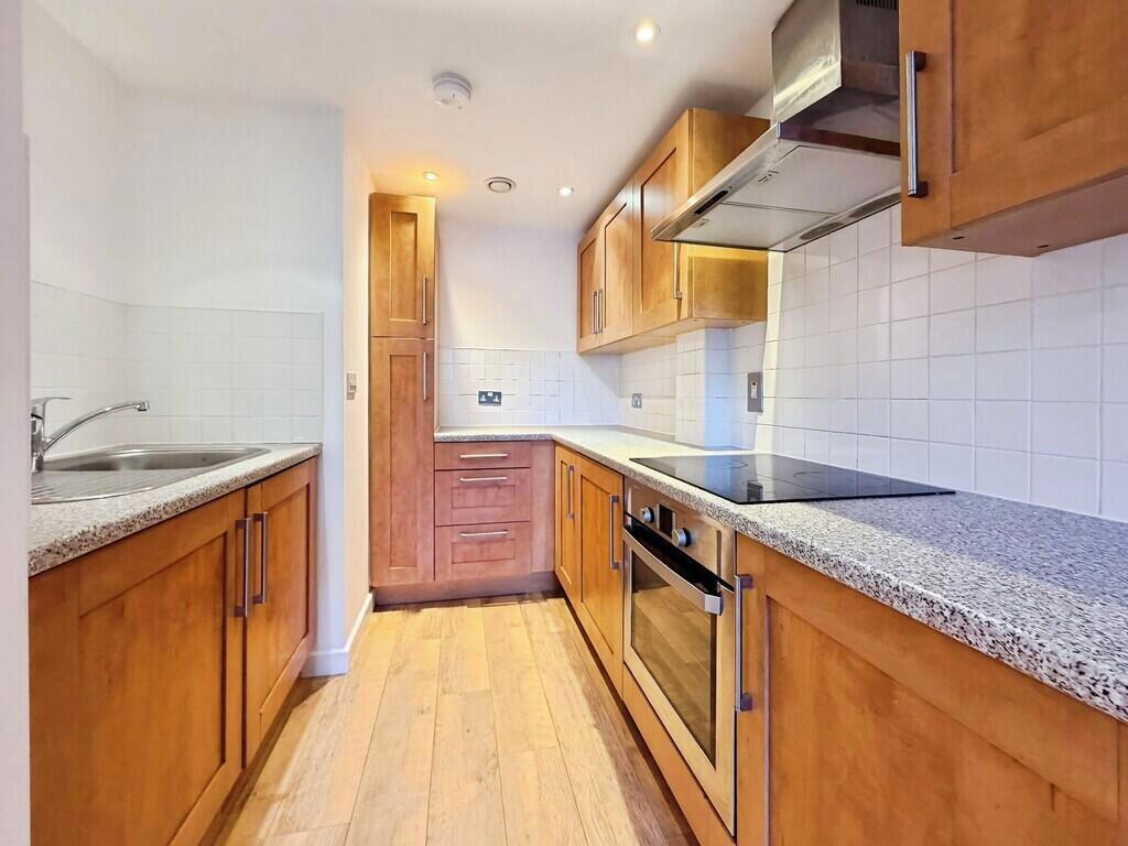 Apartment in Leeds - View 4