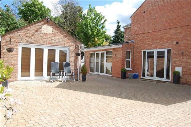 Ryeworth Road, Charlton Kings, Cheltenham, GL52 6LX photo 3