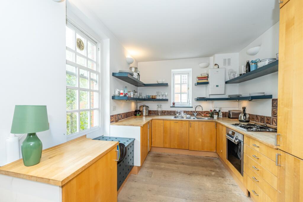 Apartment in London, Millbank Estate, Millbank - More