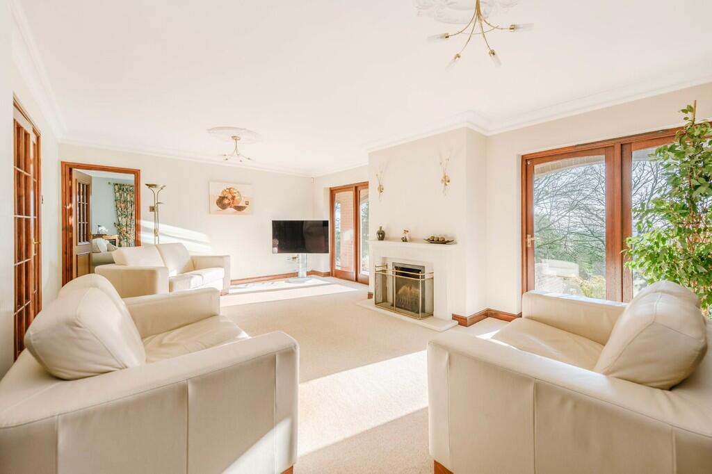 Pinewood Road, Ashley Heath photo 4