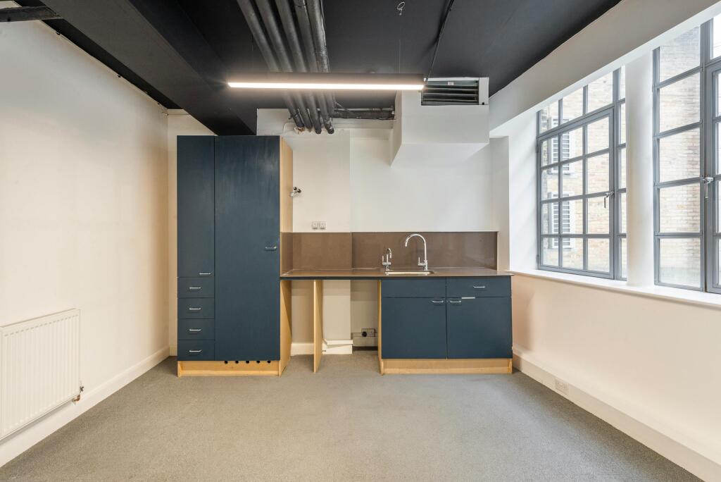 office 4.jpg