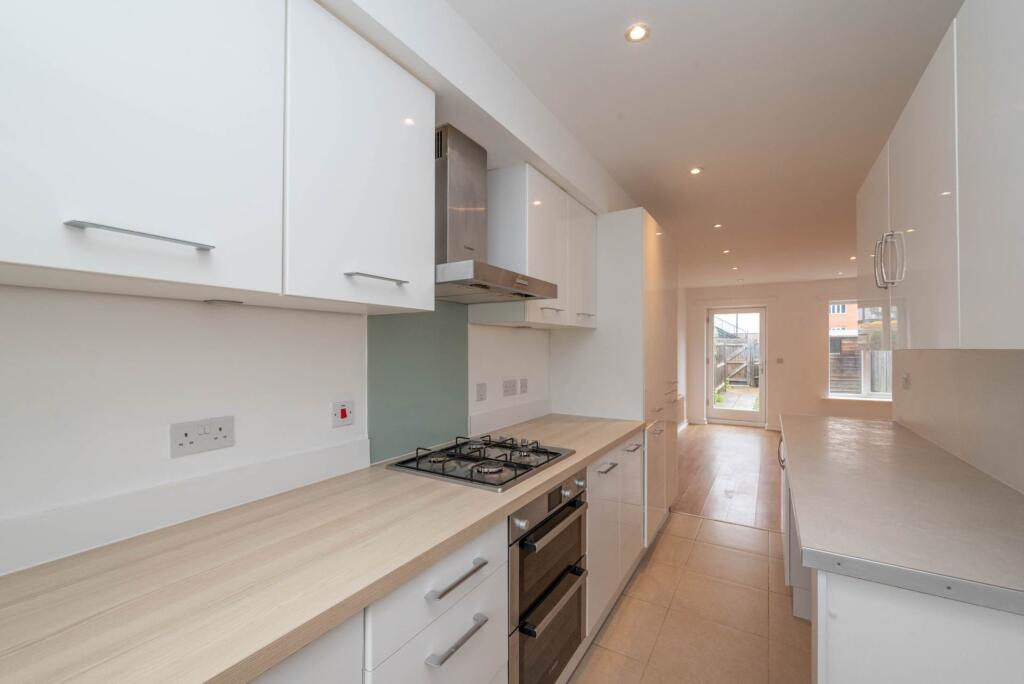 House in Canterbury, Barracks - View 3