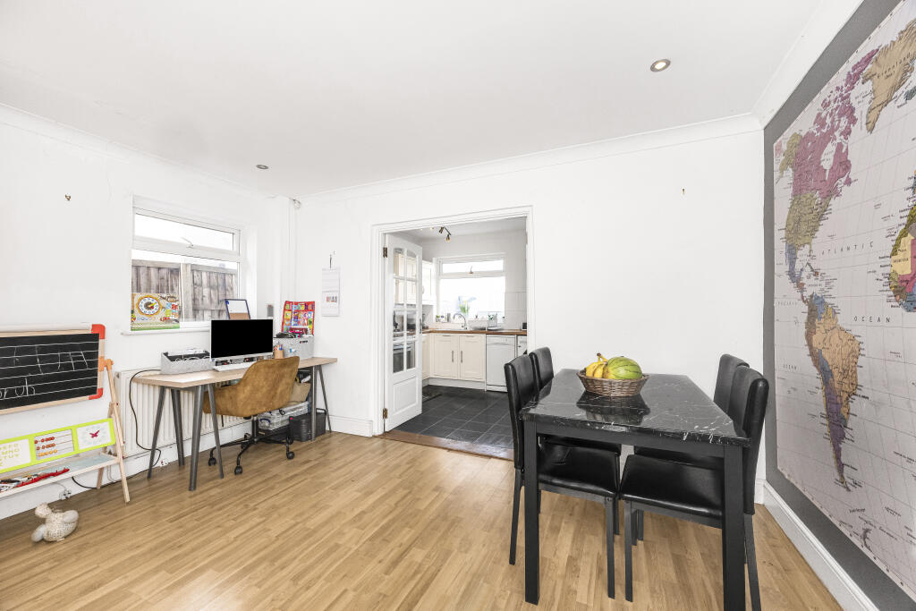 House in Dartford - View 5