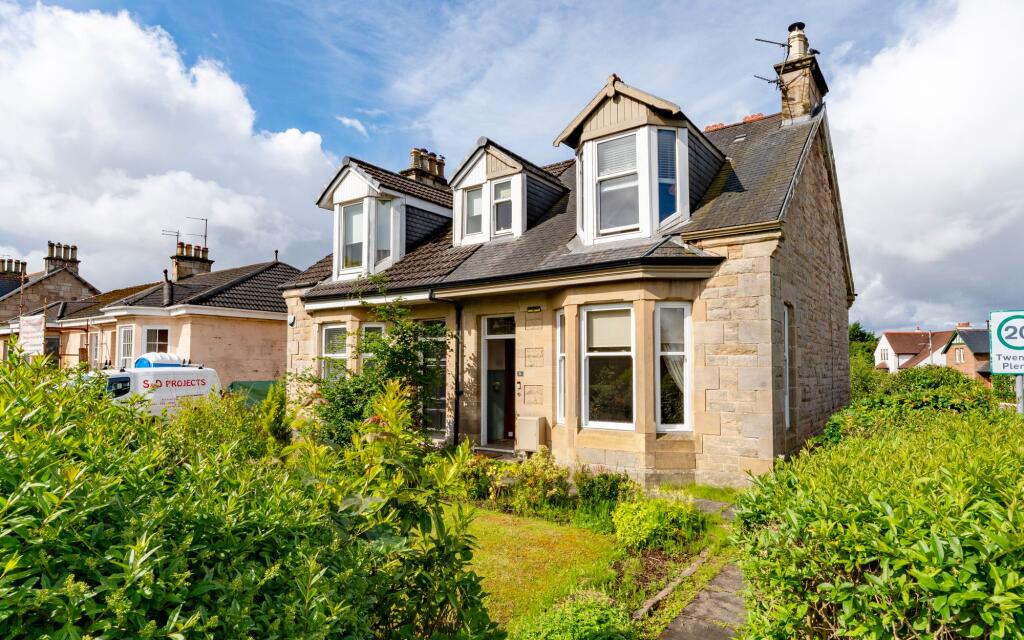 Main image of property: Lenzie Road, Stepps, G33