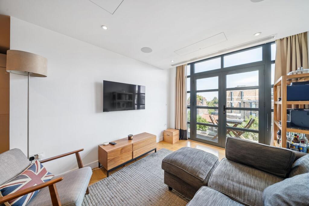 Main image of property: Hogarth Lane, Chiswick, London, W4
