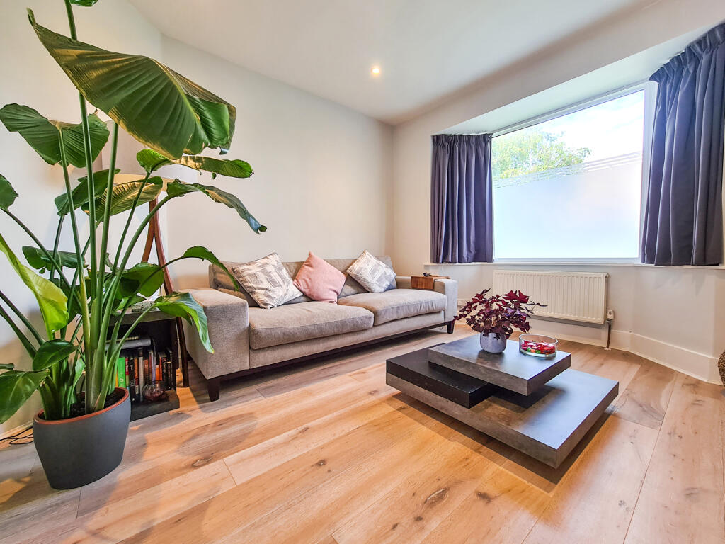 Main image of property: Watford Way, Hendon, London, NW4