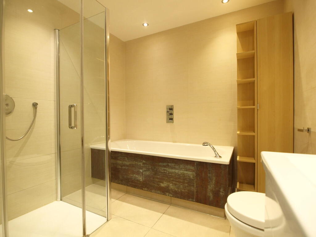 2 bedroom house for rent