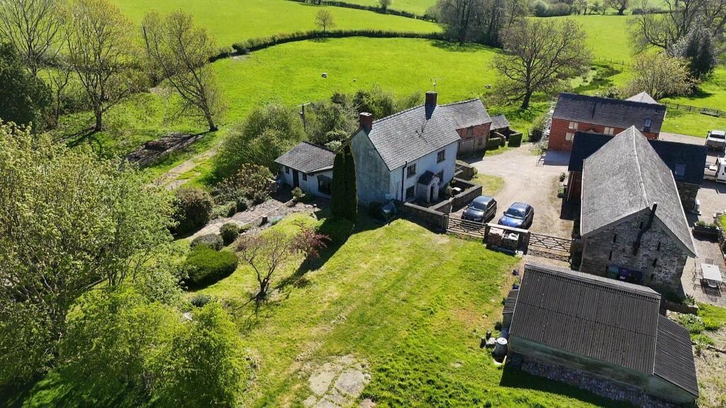 Main image of property: Nantmawr