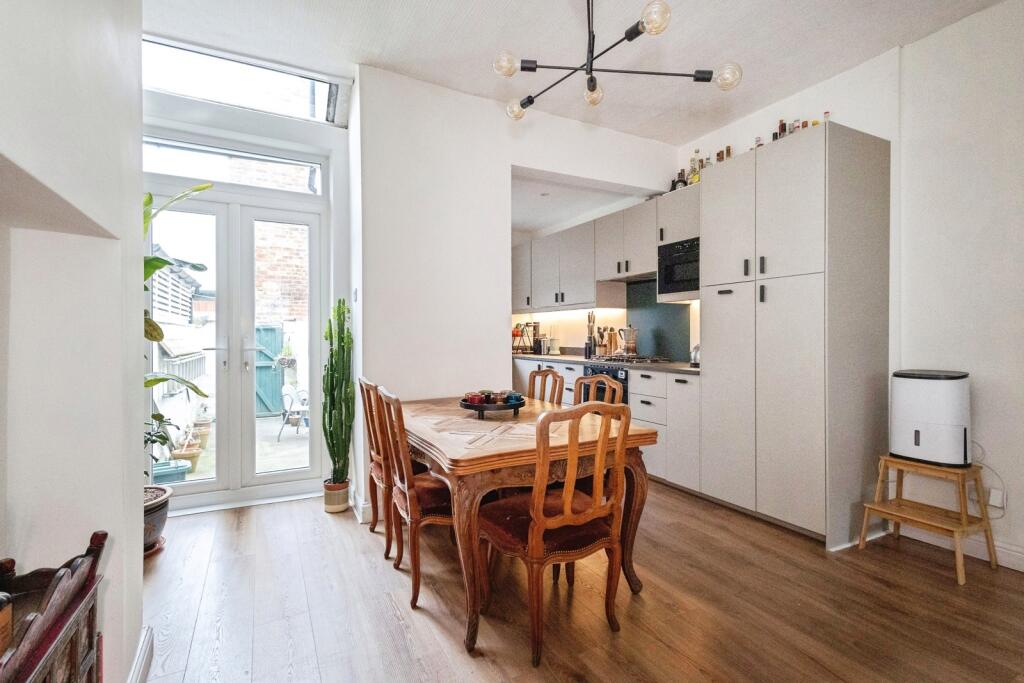 House in Manchester, Greater Manchester - View 3