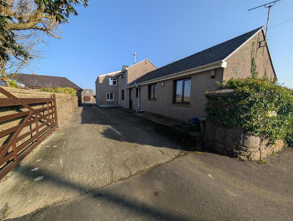 Main image of property: Creampots, Little Haven, Haverfordwest