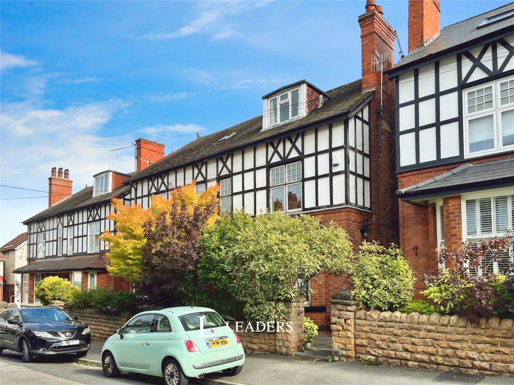 5-bed semi-detached on Bingham Road, Sherwood, Nottingham, £300,000