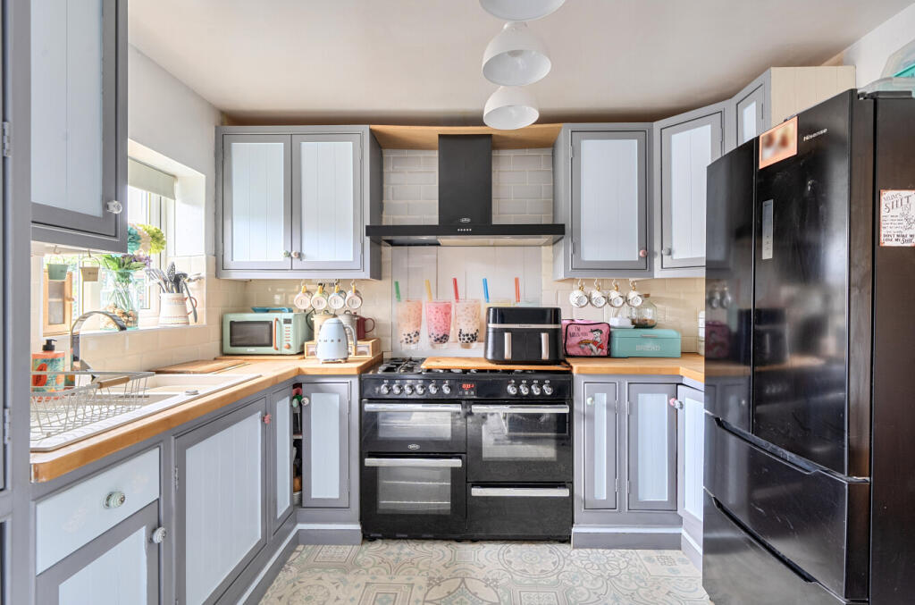 Burrowfield, Bruton, Somerset, BA10 0HN - View 3