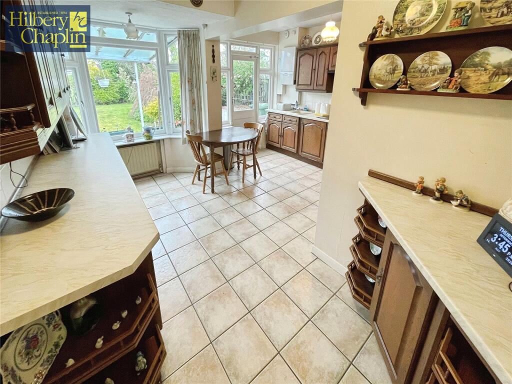 Suttons Avenue, Hornchurch, RM12 photo 4
