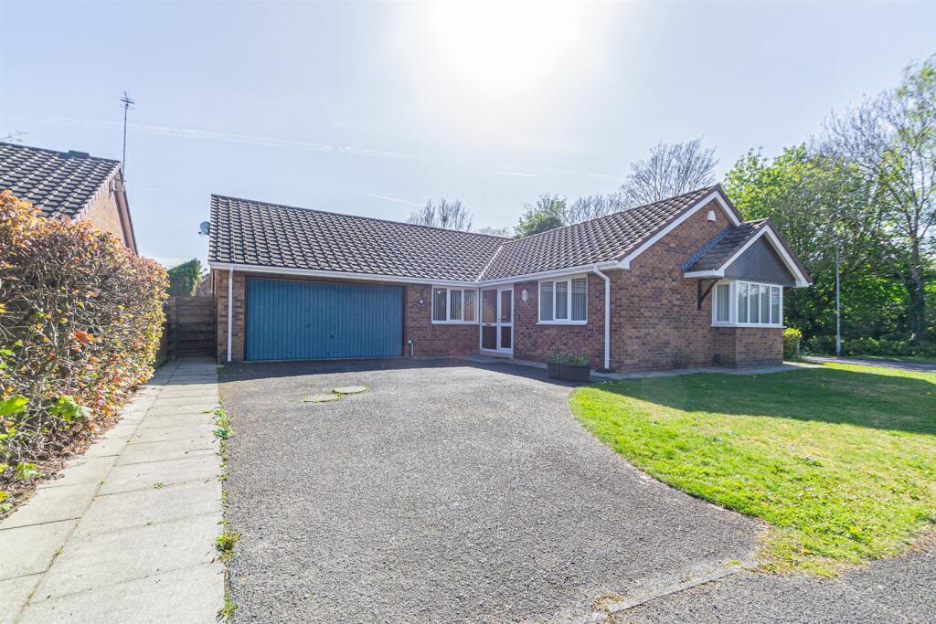 Main image of property: Sharon Park Close, Grappenhall, Warrington, WA4