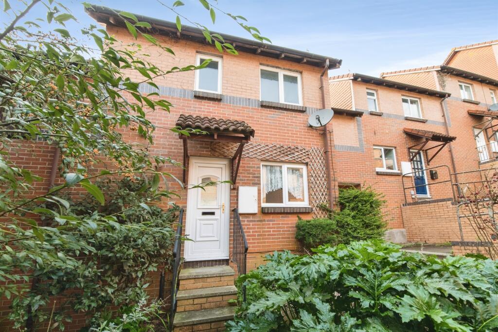 Main image of property: Farm Hill, Exeter